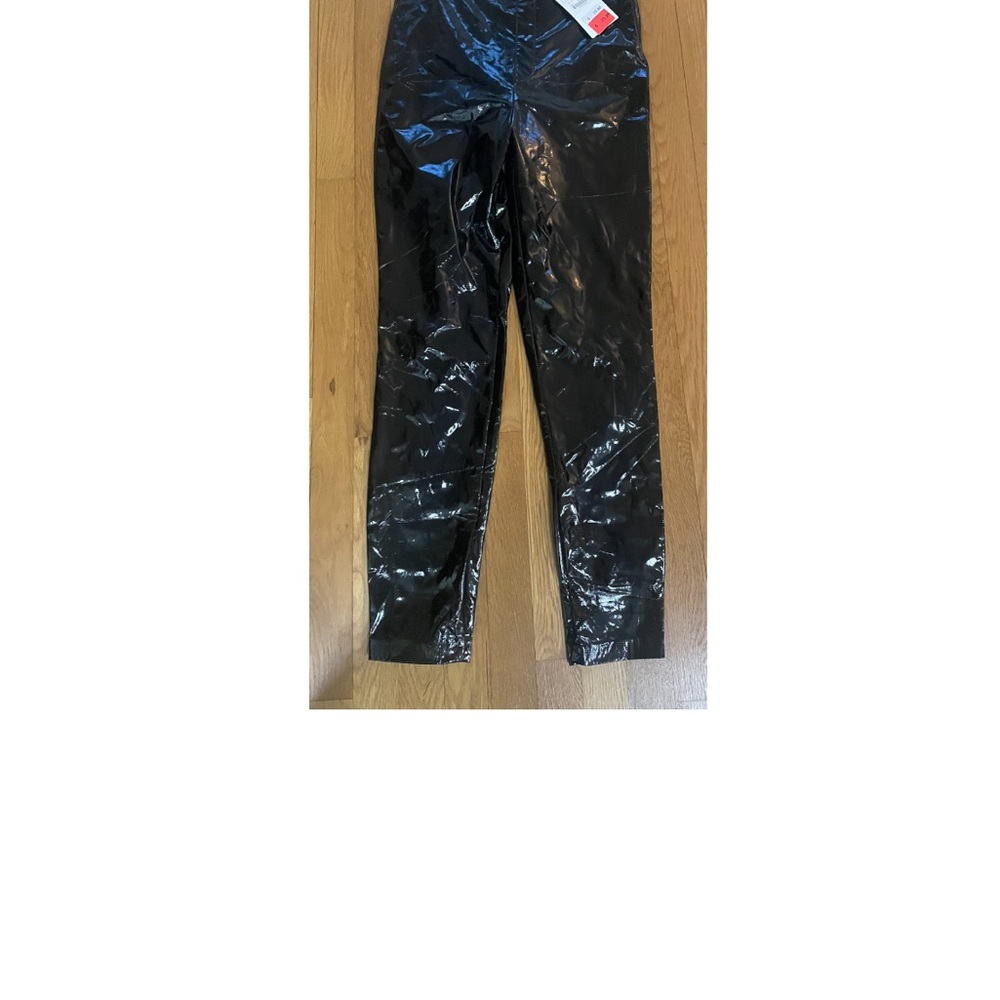 Shiny Black Leggings